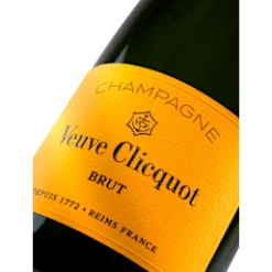 Veuve Clicquot - Yellow Label Champagne 75cl Veuve Clicquot Yellow Label Champagne 75cl 9 Veuve Clicquot - Yellow Label Champagne 75cl Veuve Clicquot Yellow Label Champagne 75cl -Liquor Magasin 1000596 3 en GB
