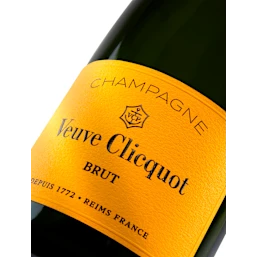 Veuve Clicquot - Yellow Label Champagne 75cl Veuve Clicquot Yellow Label Champagne 75cl 5 Veuve Clicquot - Yellow Label Champagne 75cl Veuve Clicquot Yellow Label Champagne 75cl – Image 3