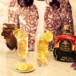 Crown Royal - Black 1l Crown Royal Black 1l 7 Crown Royal - Black 1l Crown Royal Black 1l -Liquor Magasin 2129751 3 en GB