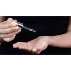 Kiehl's - Clearly Corrective Dark Spot Solution Kiehl's Clearly Corrective Dark Spot Solution -Liquor Magasin 2407470 4 en GB