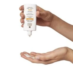 Kiehl's - Super Fluid Daily Uv Defense Spf50+ Kiehl's Super Fluid Daily Uv Defense Spf50+ -Liquor Magasin 2944522 4 en GB